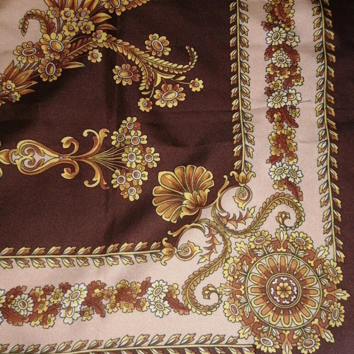 Guldig och Snygg halsduk/sjal - 91