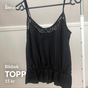 Topp - Topp från Bikbok! Aldrig använd! #bikbok #nyskick #topp kan mötas i malmö/Arlöv/Lund annars frakt