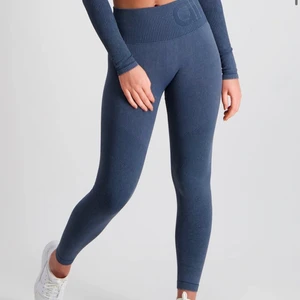 Aimin tights  - Har glömt skicka tbx dessa som är försmå för mig😭Aldirg använda, köpta för 699.