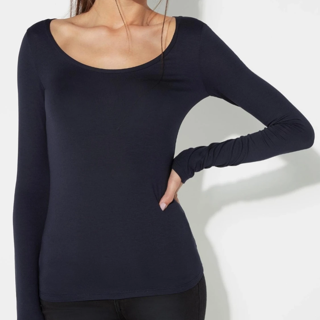 Blå långärmad tröja