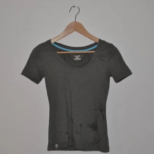 Träningströja i storlek XS - Träningströja i storlek XS från märket ”OR”. Sparsamt använd i bra skick.