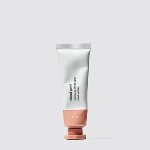 Glossier Cloud Paint Dusk - Glossier cloud paint är en flytande blush i färgen dusk. Ge färg till ditt ansikte denna vintern med denna underbara varma ton av rosa/orange. Helt ny! Nypris 160kr, mitt pris 85kr inklusive frakt