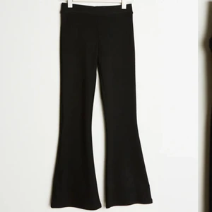 Byxor från Gina Tricot - Nya byxor från Gina Tricot! Storlek XS  Frakt tillkommer på 66kr