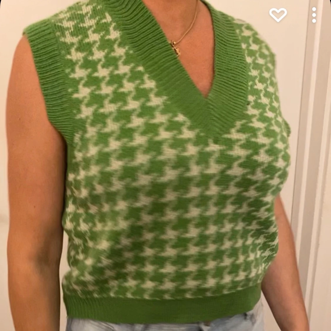 Stickad väst strl L - 91