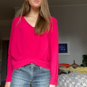 Rosa blus  - Säljer denna rosa blus i strl S