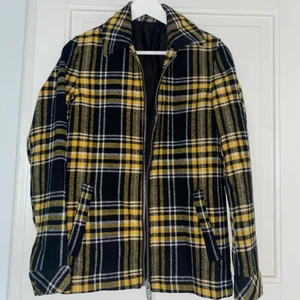 Rutig jacka - Rutig jacka från asos väldigt bra skick.