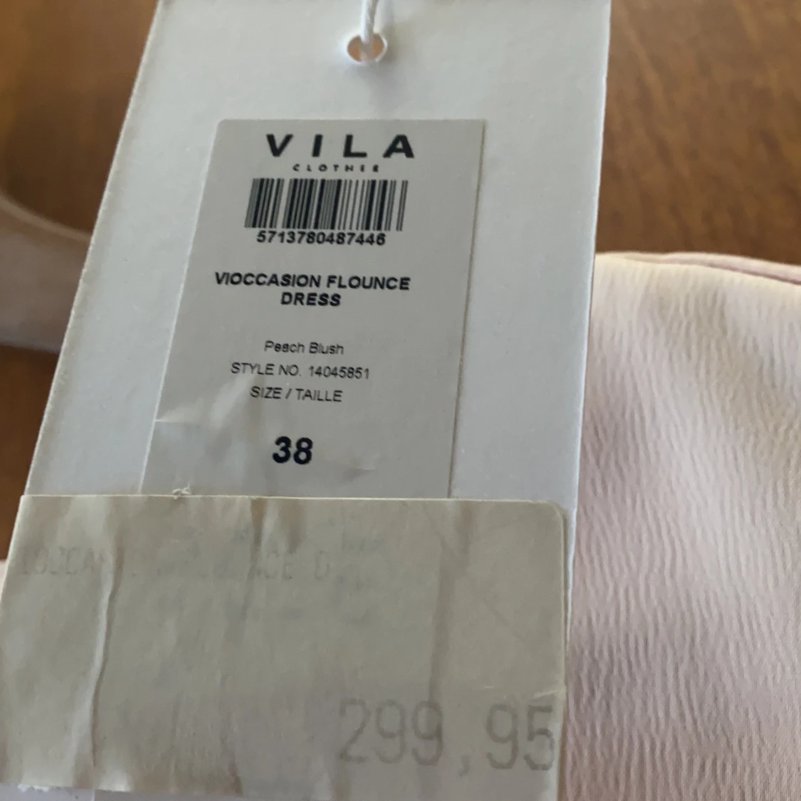 Rosa klänning ifrån Vila, i storlek 38 - 91