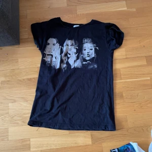t-shirt - Den är aldrig använda 