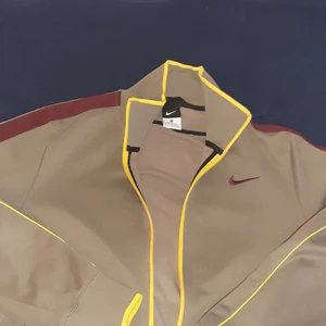 Nike tröja  - Nike tröja. Använd bra.