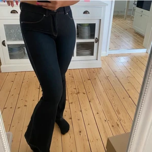 Flarejeans - Jeans från dr Denim, knappt använda