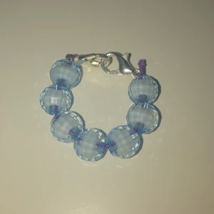 Blå ring❤️😽 - En blå ring💙✌️ man får med ett klistermärke en godis och ett tack kort❤️✋☺️