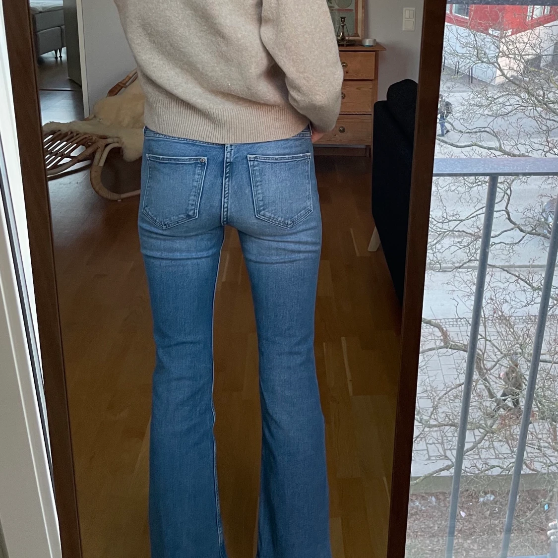 Utsvängda jeans - 91