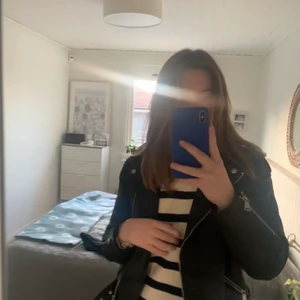 Skinnjacka Missguided strl 36 - Mycket fint skick! Strl 36, frakt ingår i priset