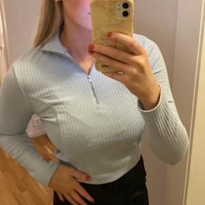 Tröja - Tröja från Ginatricot i storlek XL, skulle säga att den är som en M. 