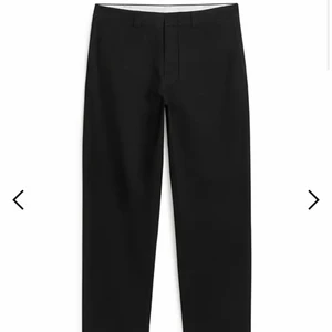 Arket Cotton twill trousers  - Helt nya arket byxor! Inte använt en gång pågrund av förstora för mig!