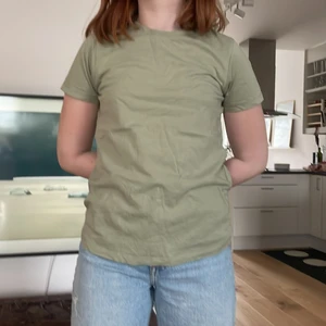 T-shirt grön - Asos t shirt grön