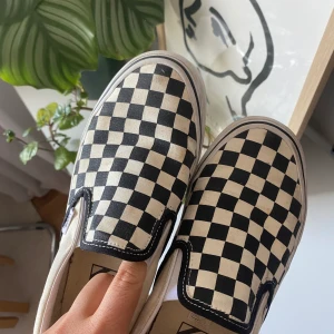 Vans  - Vans storlek 38, lite smutsiga men i bra skick! 