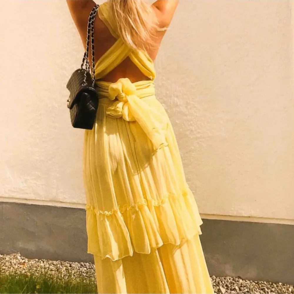 Söker denna otroligt fina klänning från by malina 2019!! . Klänningar.
