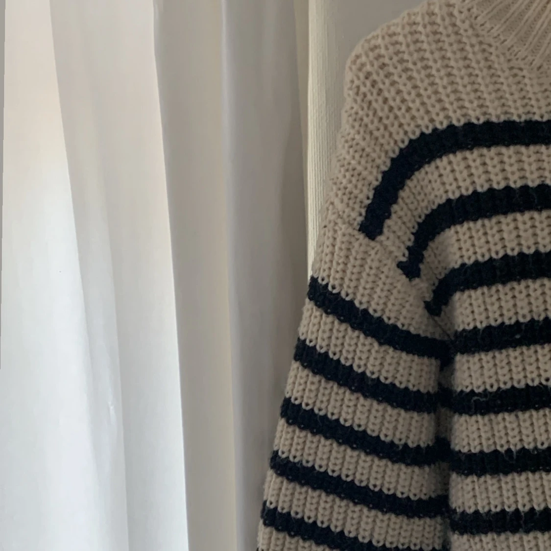 Randig stickad tröja  - 91