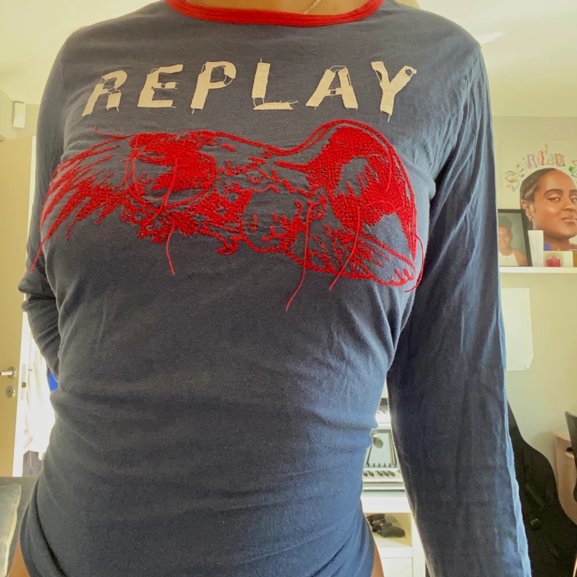 Cool tröja med broderi 