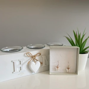 Fjärilörhängen, - Dessa fina örhängen kostar endast 30kr+frakt,Om man nt bor i nrk💍