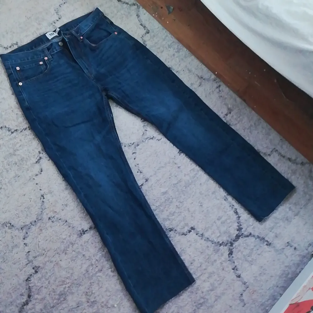 Byxor från lager 157 på kill avdelningen de är ganska stora och jag har klippt de där nere. Bra kvalitet . Jeans & Byxor.