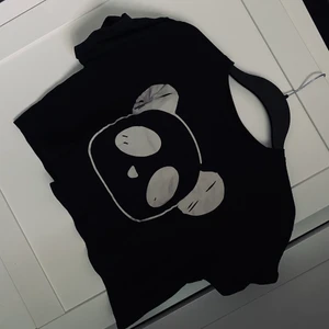 Panda-croptop - Lös fit, använt men bra skick