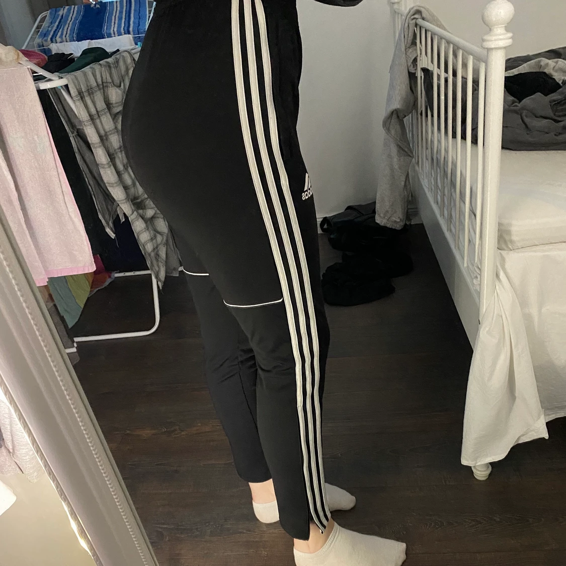 Adidas byxor storlek M - 90