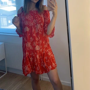 Klänning - Kort lös sommarklänning 