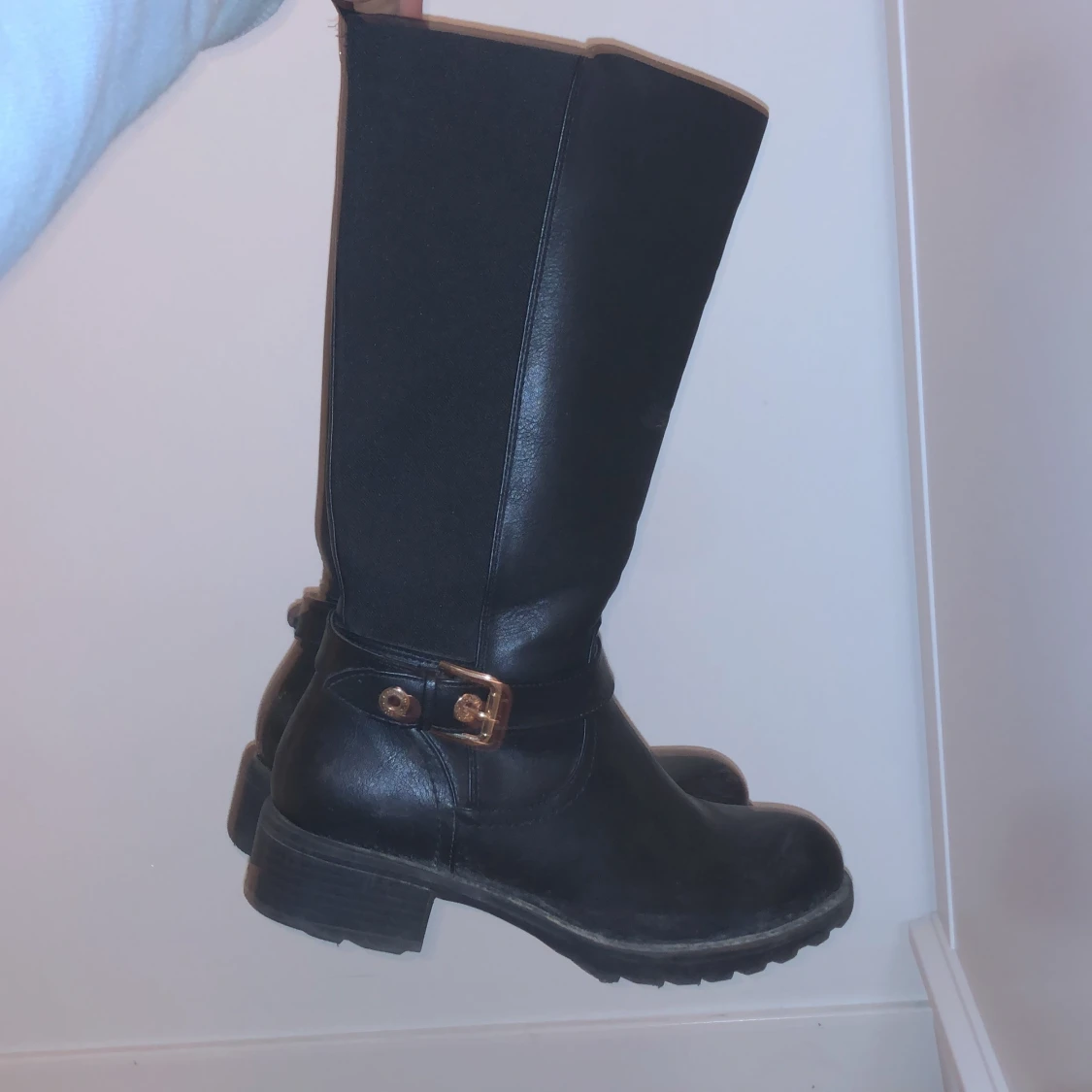 Stövlar, Boots i storlek 39