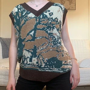 Mönstrad Väst - Säljer denna coola väst i storlek M❤️