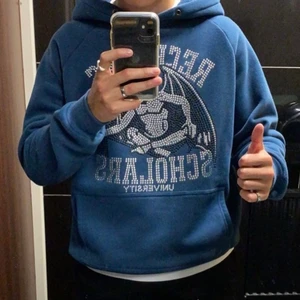 Reckless Scholars Hoodie - Tja! Säljer den här Reckless hoodien! Storlek: M Bud: 1000 Köp nu: 1400