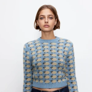 Zara sheep sweater. - Stickad tröja från Zara. Aldrig använd. Storlek S.