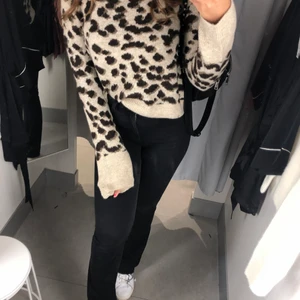 Skickad tröja - Stickad tröja från H&M i strl S. Superfin och bra skick!