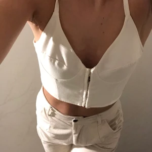 Urgullig topp  - Så söt topp från Zara