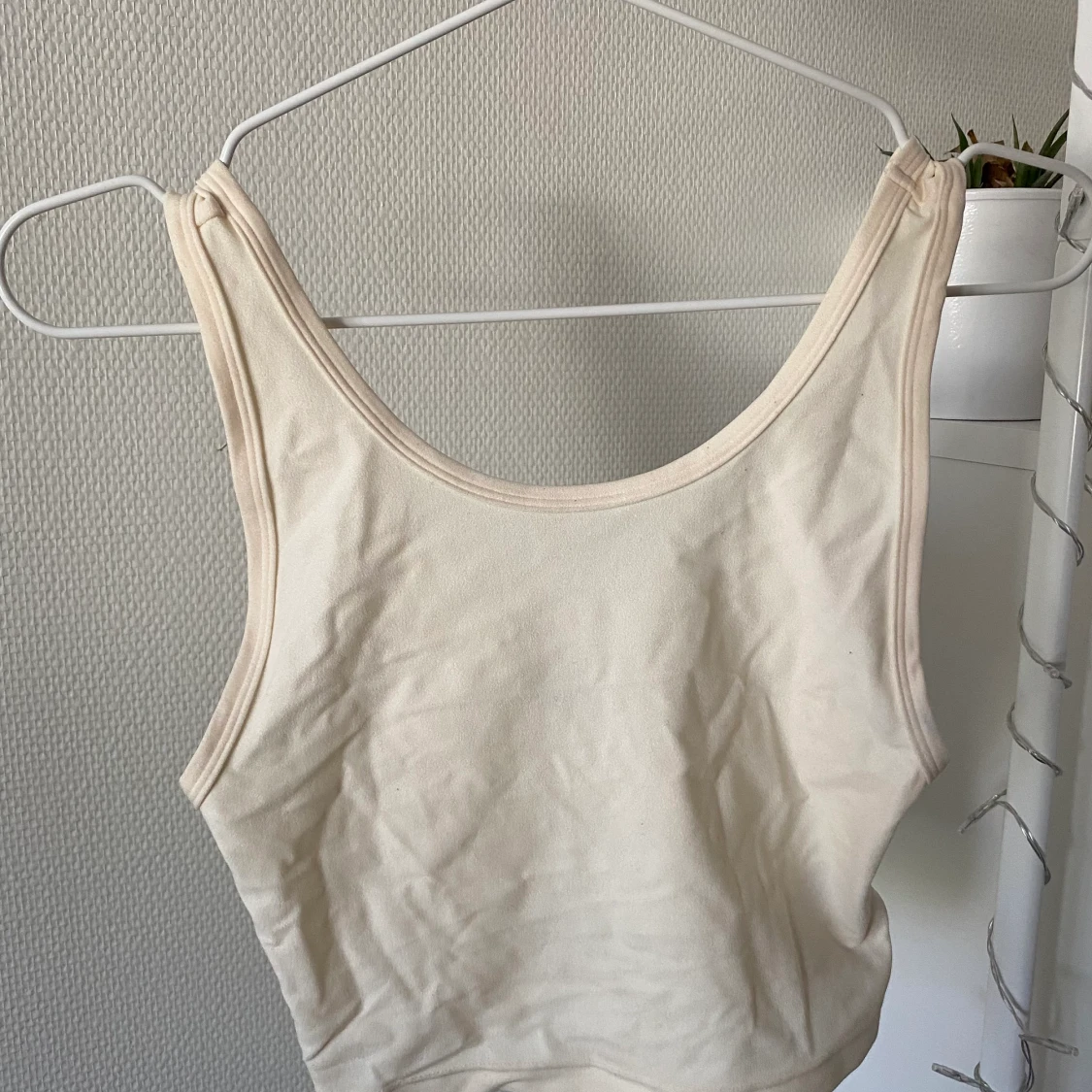 Cremefärgad topp 