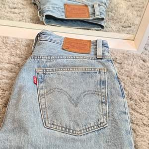 Levis jeans 501💙  (oanvända) Strl. w 26 & l 28, 450kr + frakt