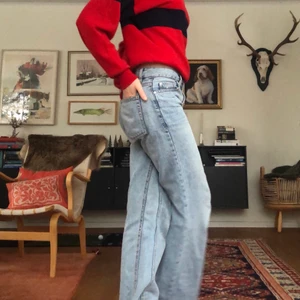 Busnel stickad tröja - Busnel tröja med super bra kvalite. Passar perfekt till skidsäsongen⛷ köpte för längesen men likande tröjor från hemsidan säljs för ca 3 000