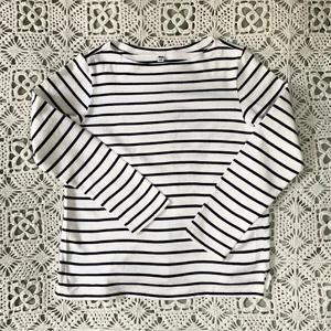 Randig Uniqlo tröja - Fräsch blå och vit randig tröja med lång ärm i nyskick! 