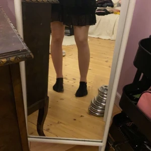 kjol - svart kjol, väldigt skön och fin