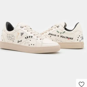 Zadig skor  - Lägger upp igen, säljer mina zadig skor. Knappt använda men lite färg avskavt, kan skicka bild. Nypris nästan 3000