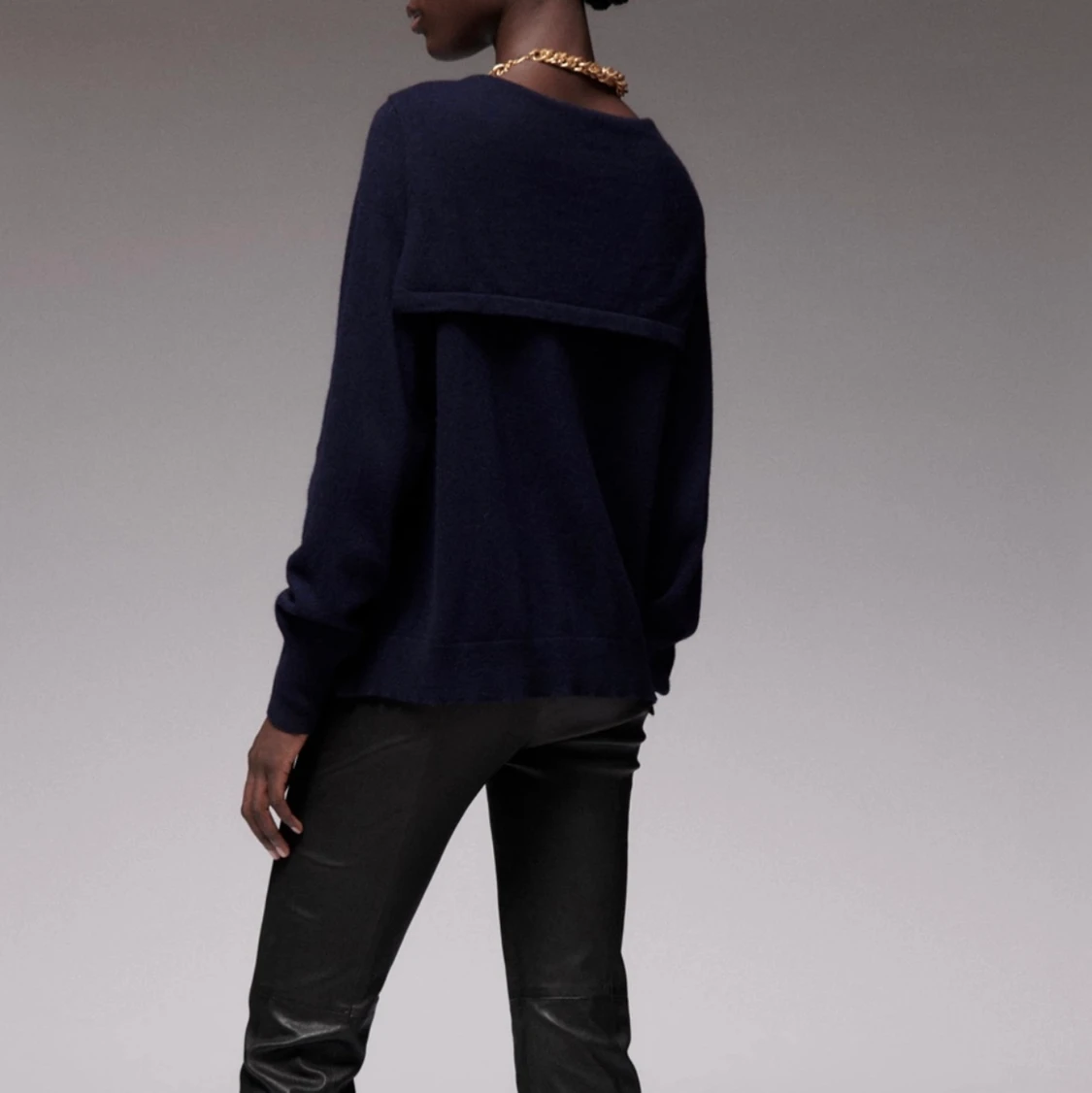 Marinblå Tröja  - 91