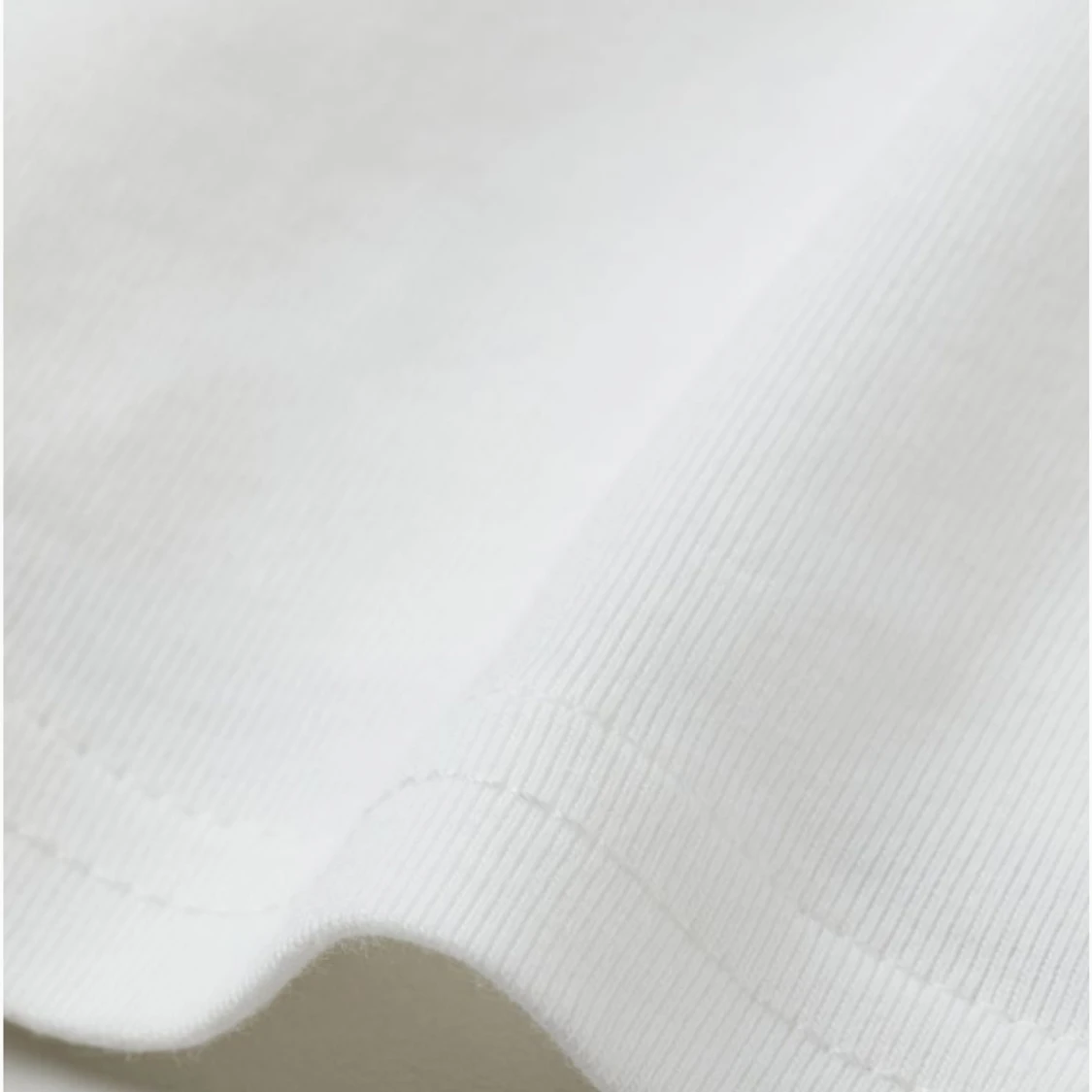 Croppad top i trikå - 91