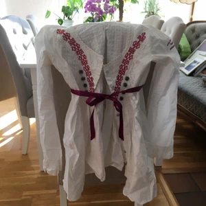 Topp från odd Molly  - Topp från odd Molly! Jättefint skick! Stl xs