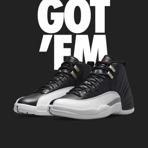 Jordan 12 playoffs - Aldrig använda och helt nya. Storlek 42. Fler bilder kan skickas 