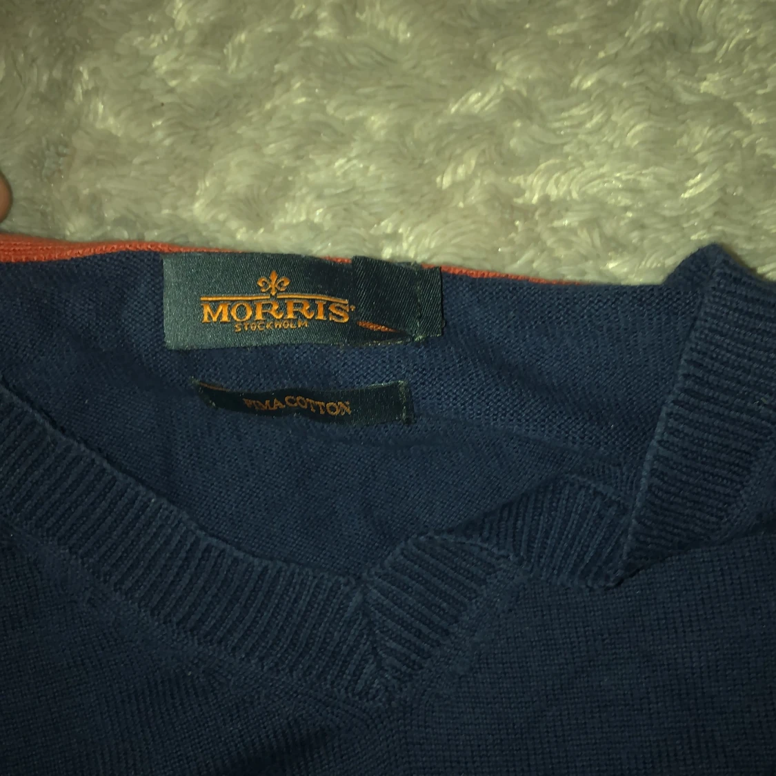 Morris V-ring stickad - 90