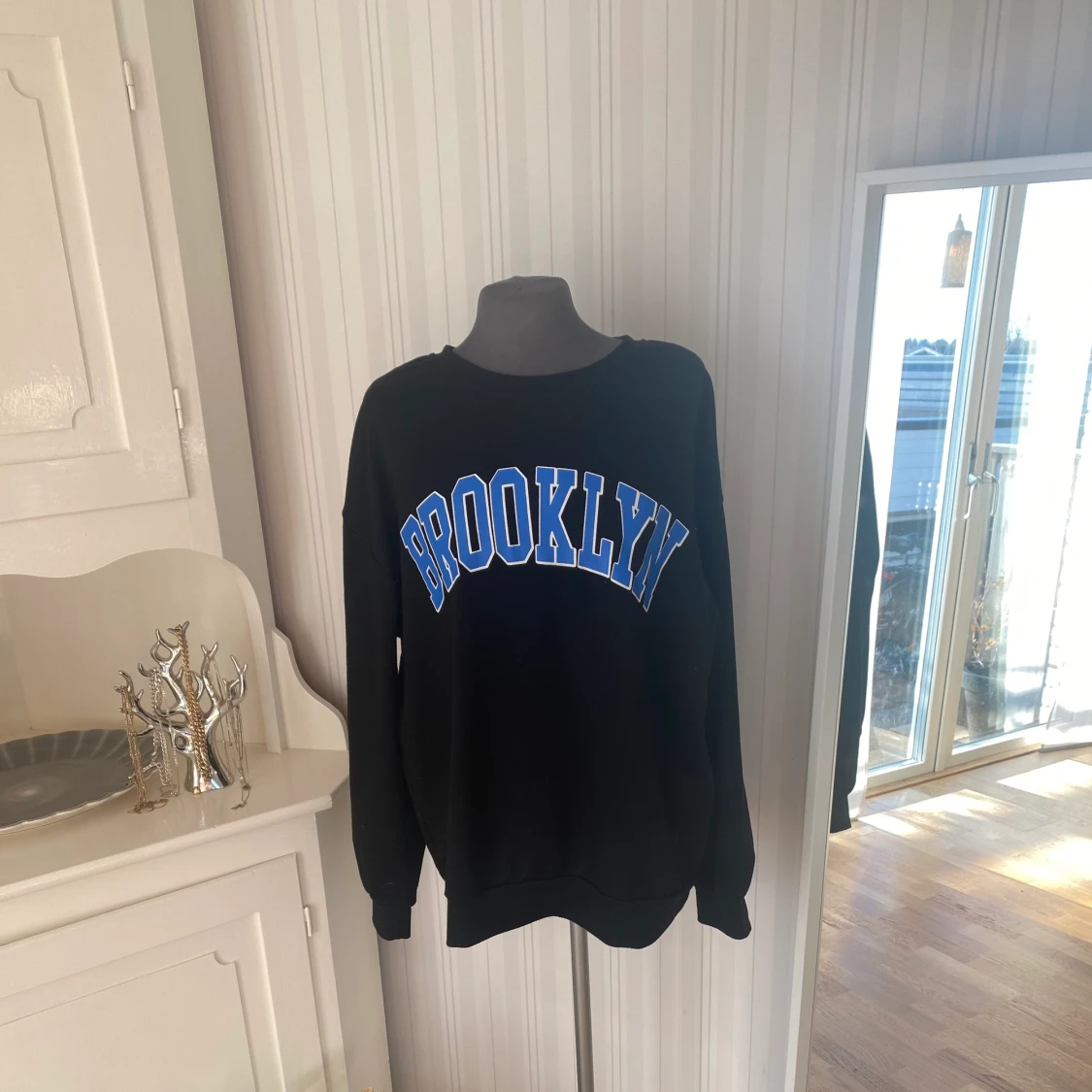 Typisk collegetröja 💙 - 90