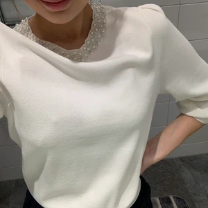 Vit topp - Super snygg och sparsamt använd!