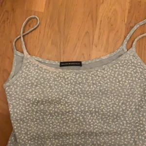 Brandy Melville linne - Jättefint Brandy Melville som inte säljs längre❤️