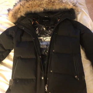 Holliesjacka - Använd lite och i väldigt fint skick!